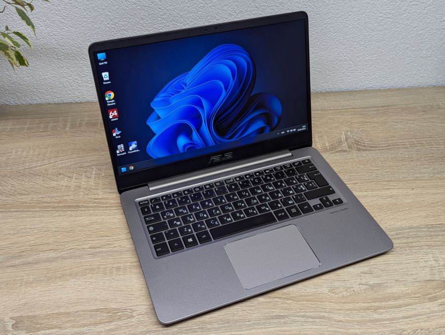 Ноутбук Б/В ASUS Zenbook 14 UX410UAR, Intel Core i7-8550U, DDR4 12 GB, SSD 256GB, 14" Full HD