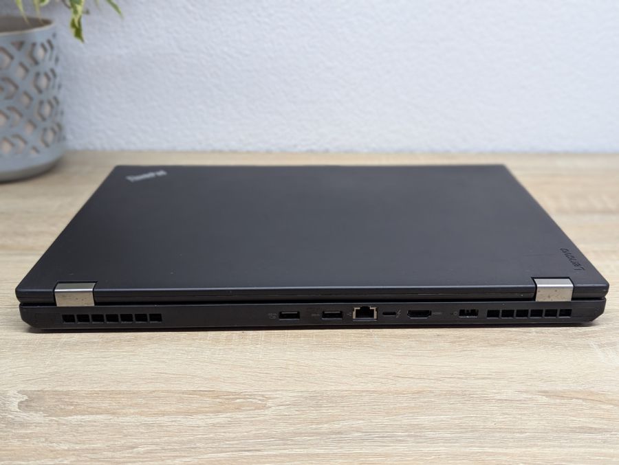 Ноутбук Б/В Lenovo ThinkPad P50, Intel Core i7-6820HQ, DDR4 32 GB, SSD 512GB, NVIDIA Quadro M2000M 4 gb, 15.6" Full HD
