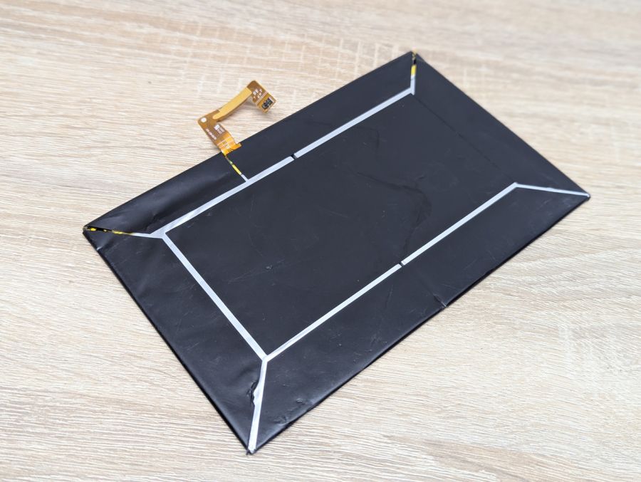 Б/В Оригінальний акумулятор Lenovo L14D2P31 [ProductHub SKU L14D2P31]