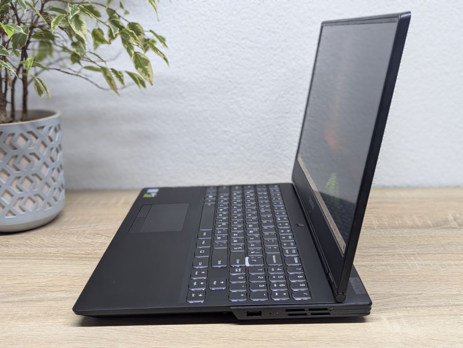 Ноутбук Б/В Lenovo Legion Y530-15ICH-1060, Intel Core i7-8750H, DDR4 32 GB, SSD 512GB, GeForce GTX 1060 6Gb, 15" Full HD