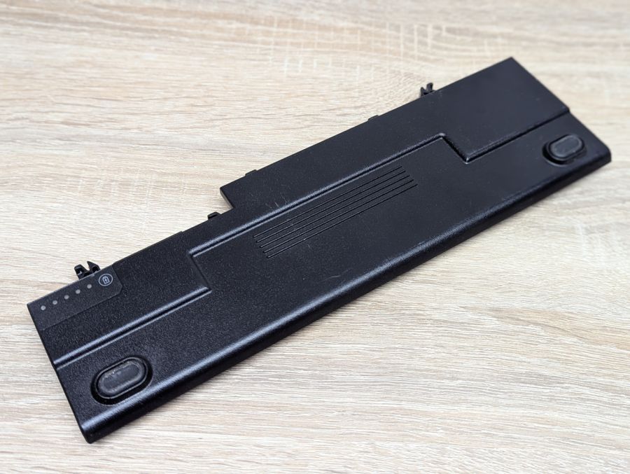 Б/В Оригінальна акумуляторна батарея Dell GG386 [ProductHub SKU GG386]