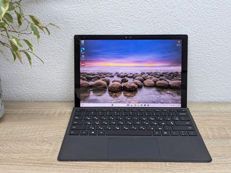 Уцінка! Ноутбук Б/В Microsoft Surface Pro 4, Intel Core i5-6300U, DDR4 8 GB, SSD 256GB, 14" Full HD Сенсор