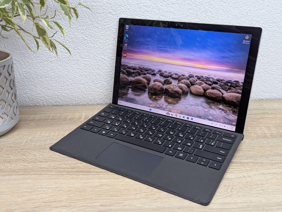 Уцінка! Ноутбук Б/В Microsoft Surface Pro 4, Intel Core i5-6300U, DDR4 8 GB, SSD 256GB, 14" Full HD Сенсор