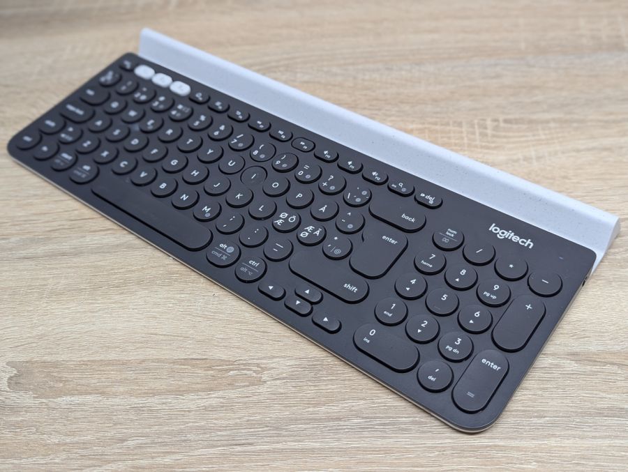 Б/В Бездротова клавіатура Logitech K780 Multi-Device