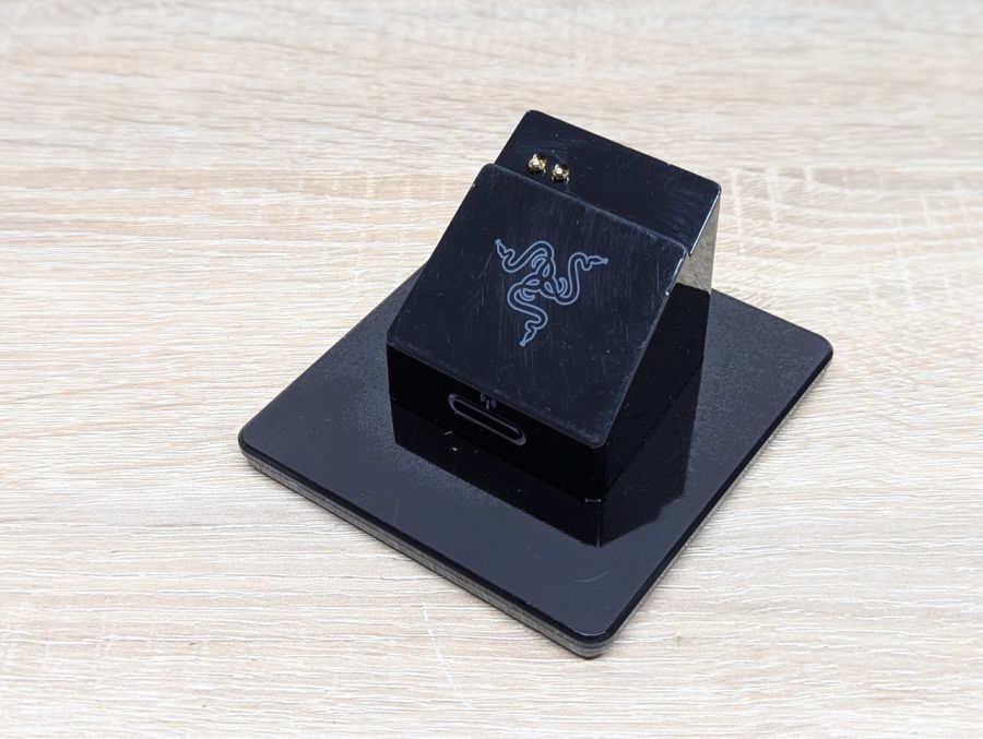 Новий Ігрова миша Razer Mamba Wireless на підставці