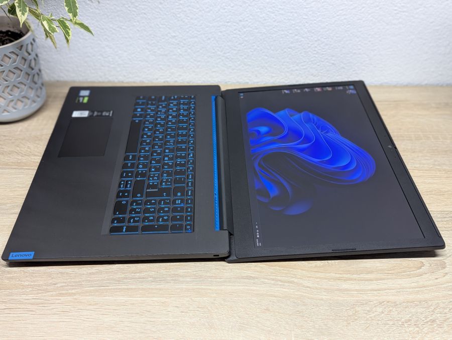 Ноутбук Б/В Lenovo IdeaPad L340-17IRH, Intel Core i7-9750H, DDR4 16 GB, SSD 128GB + SSD 1TB, NVIDIA GeForce GTX 1050 3Gb, 15" Full HD