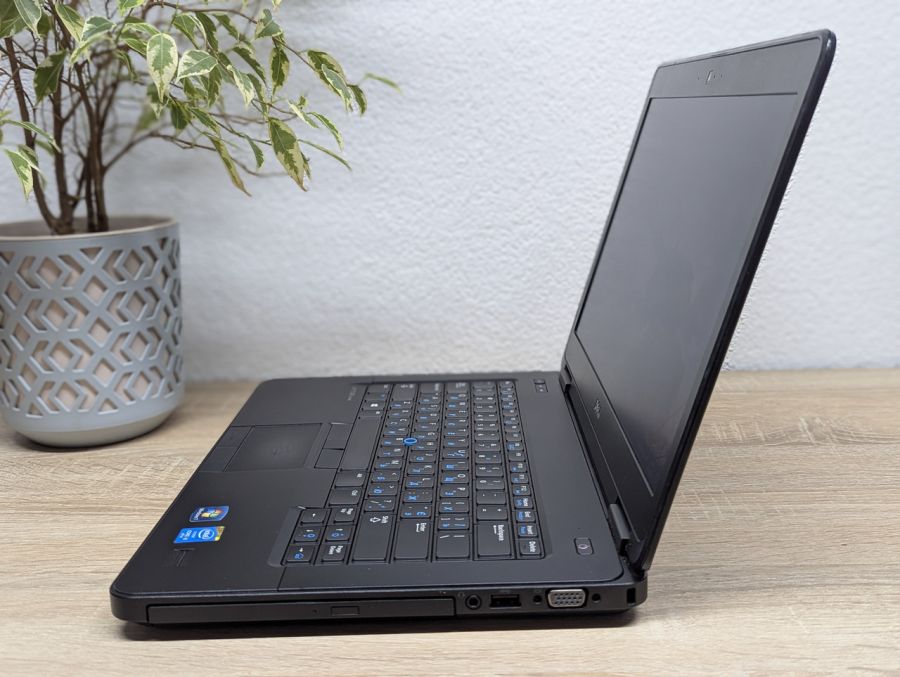 Уцінка! Ноутбук Б/В Dell Latitude E5440, Intel Core i5-4310U, DDR3 8 GB, SSD 128GB, 14" HD
