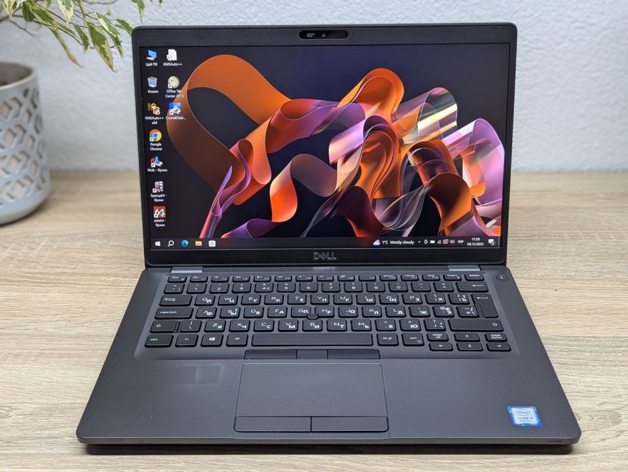 Уцінка! Ноутбук Б/В Dell Latitude 5400, Intel Core i5-8250U, DDR4 16 GB, SSD 256GB, 14" Full HD