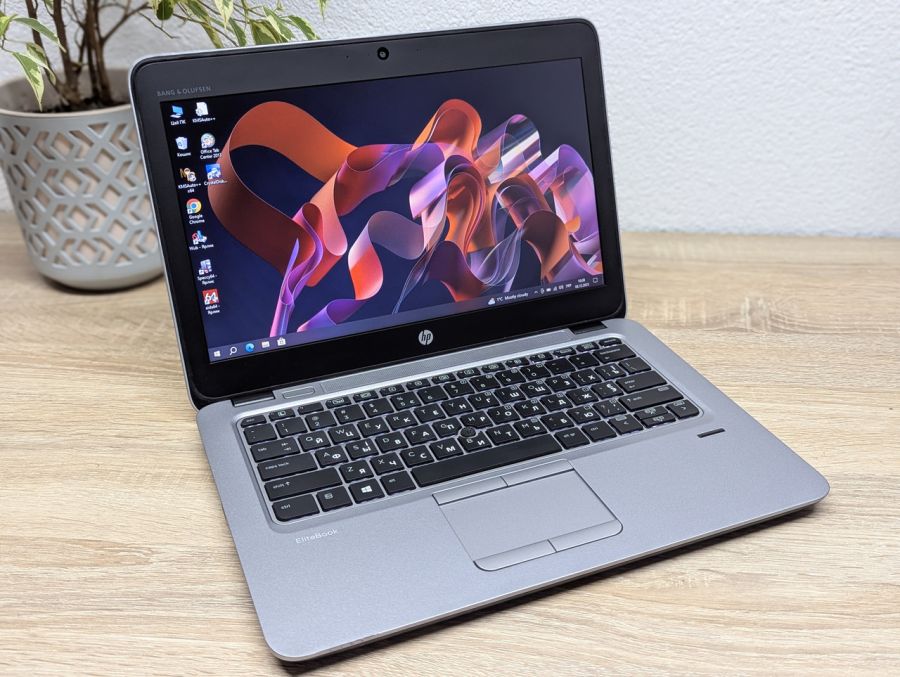 Ноутбук Б/В HP EliteBook 820 G3, Intel Core i5-6200U, DDR4 8 GB, SSD 128GB, 12" HD