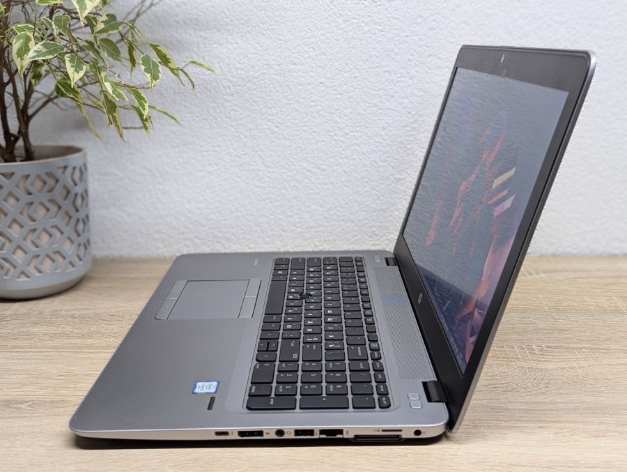 Уцінка! Ноутбук Б/В HP EliteBook 850 G3, Intel Core i5-6200U, DDR4 8 GB, SSD 128GB, 15.6" Full HD