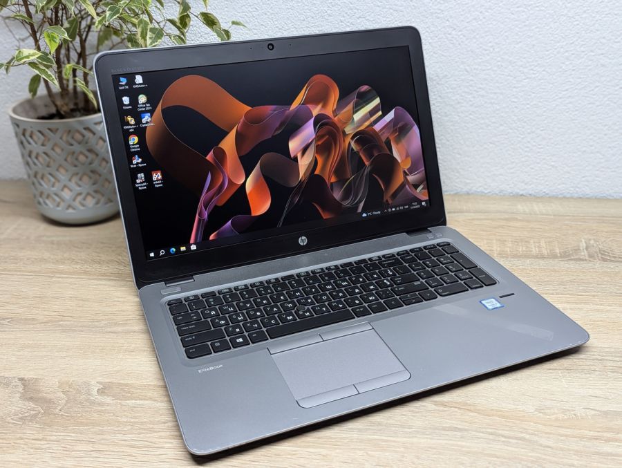 Уцінка! Ноутбук Б/В HP EliteBook 850 G3, Intel Core i5-6200U, DDR4 8 GB, SSD 128GB, 15.6" Full HD