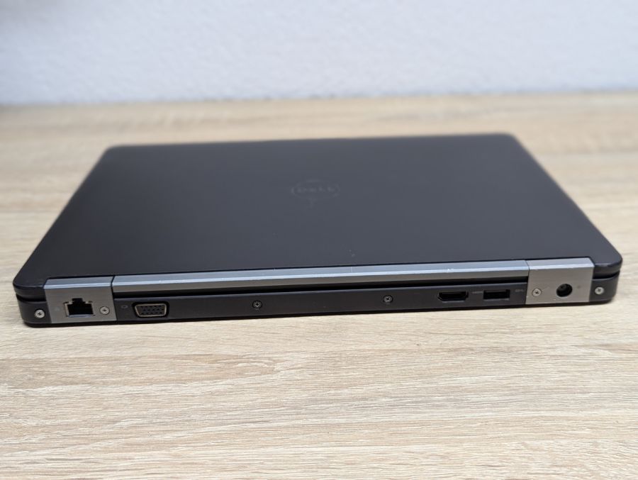Уцінка! Ноутбук Б/В Dell Latitude E5270, Intel Core i5-6300U, DDR4 8 GB, SSD 128GB, 12" HD