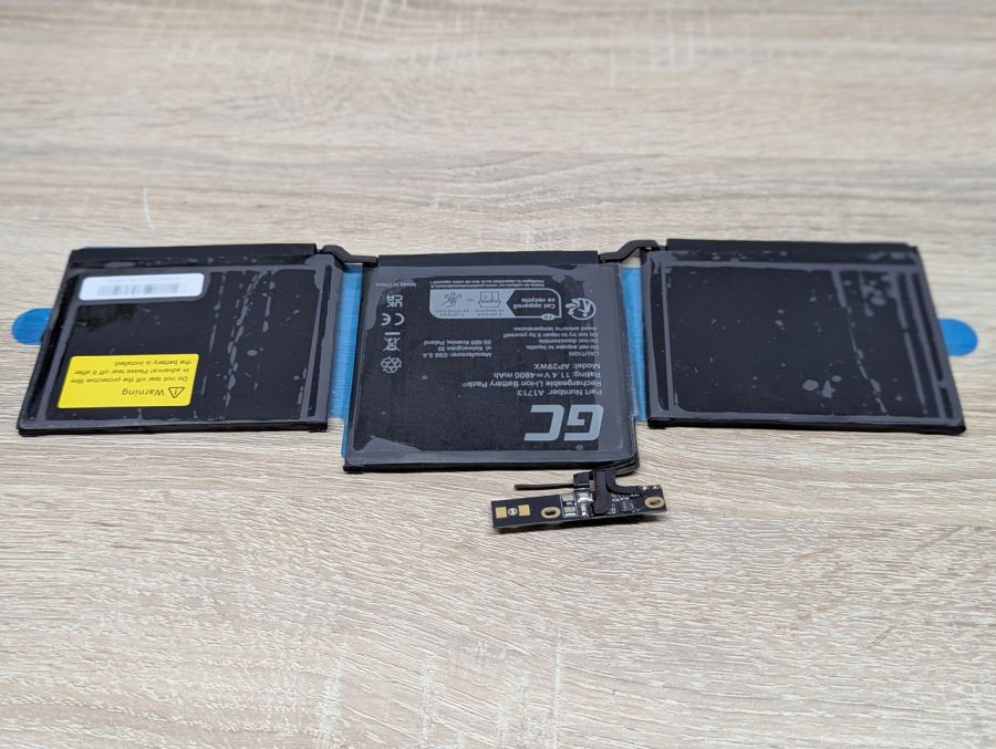 Б/В Акумуляторна батарея Green Cell A1713 для Apple Macbook Pro Retina 13
