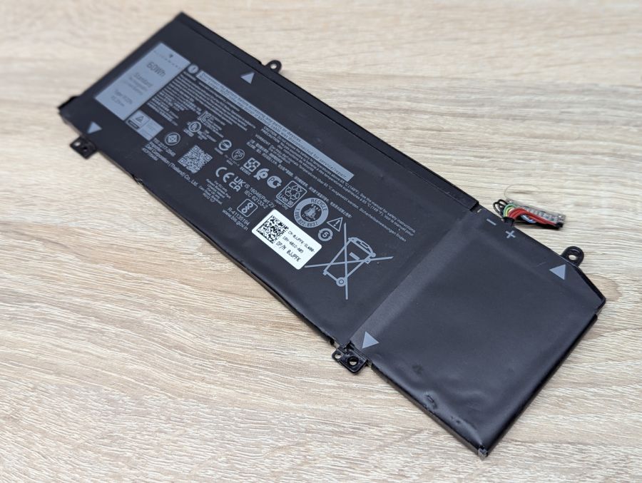 Б/В Оригінальна акумуляторна батарея Dell 1F22N