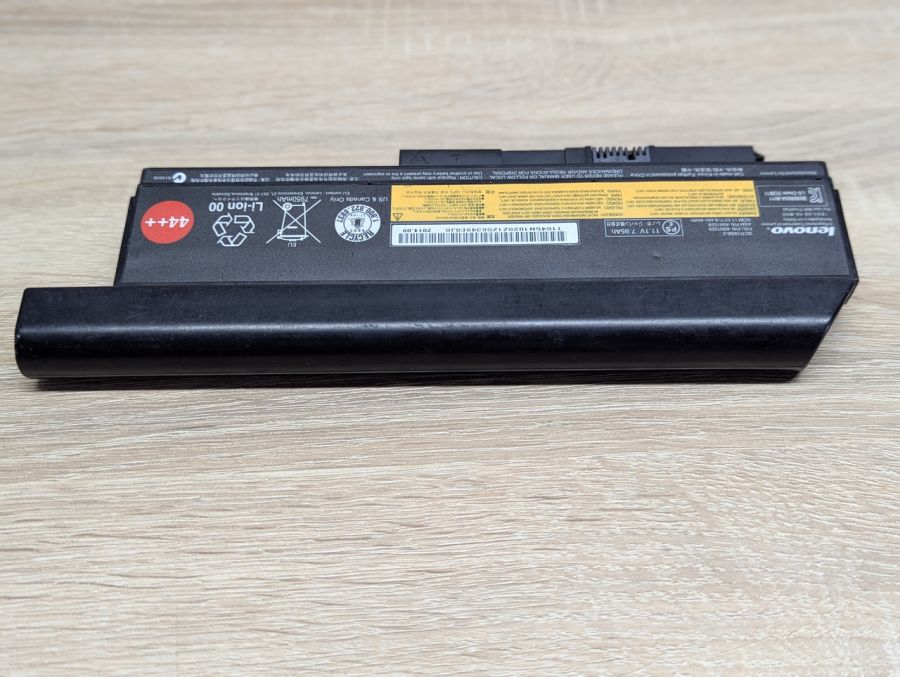 Б/В Оригінальна акумуляторна батарея Lenovo 45N1029 (45n1028)