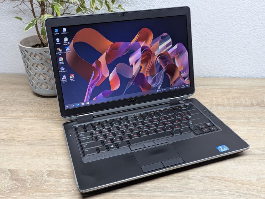 Уцінка! Ноутбук Б/В Dell Latitude E6430S, Intel Core i5-3320M, DDR3 8 GB, SSD 128GB, 14" HD