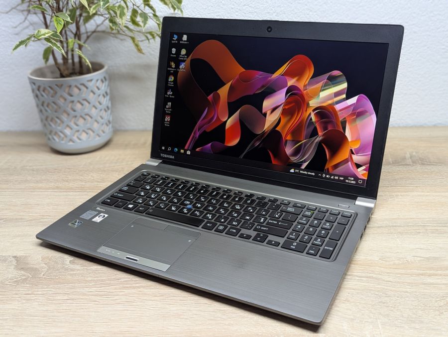 Уцінка! Ноутбук Б/В Toshiba Tecra Z50-A-10P, Intel Core i5-4300U, DDR3 8 GB, SSD 128GB, 15.6" HD