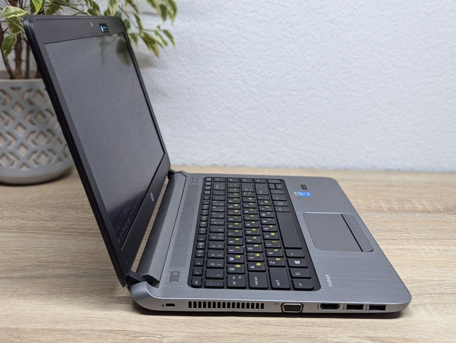 Уцінка! Ноутбук Б/В HP ProBook 430 G2, Intel Core i5-5200U, DDR3 8 GB, SSD 128GB, 12.5" HD