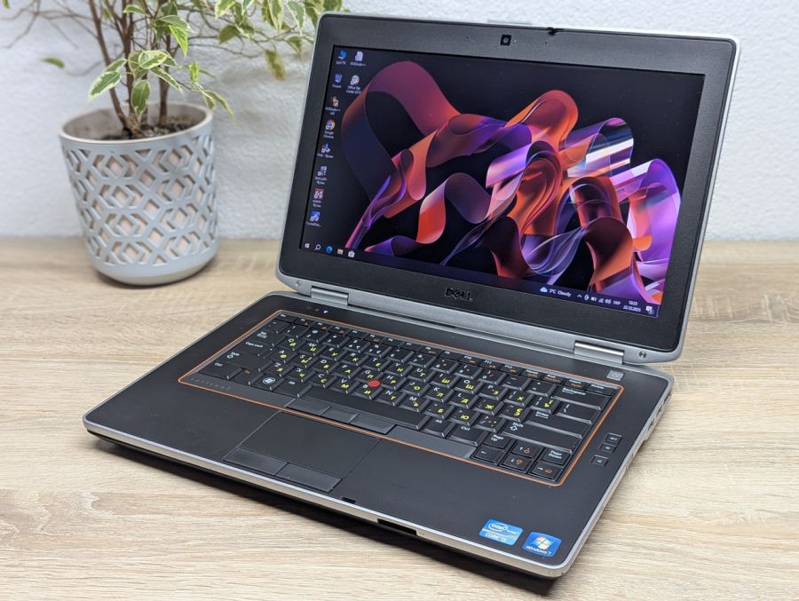 Ноутбук Б/В Dell Latitude E6420, Intel Core i5-2520M, DDR3, SSD 128GB, 15.6" HD
