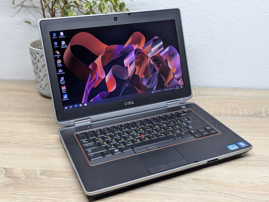 Ноутбук Б/В Dell Latitude E6420, Intel Core i5-2520M, DDR3, SSD 128GB, 15.6" HD
