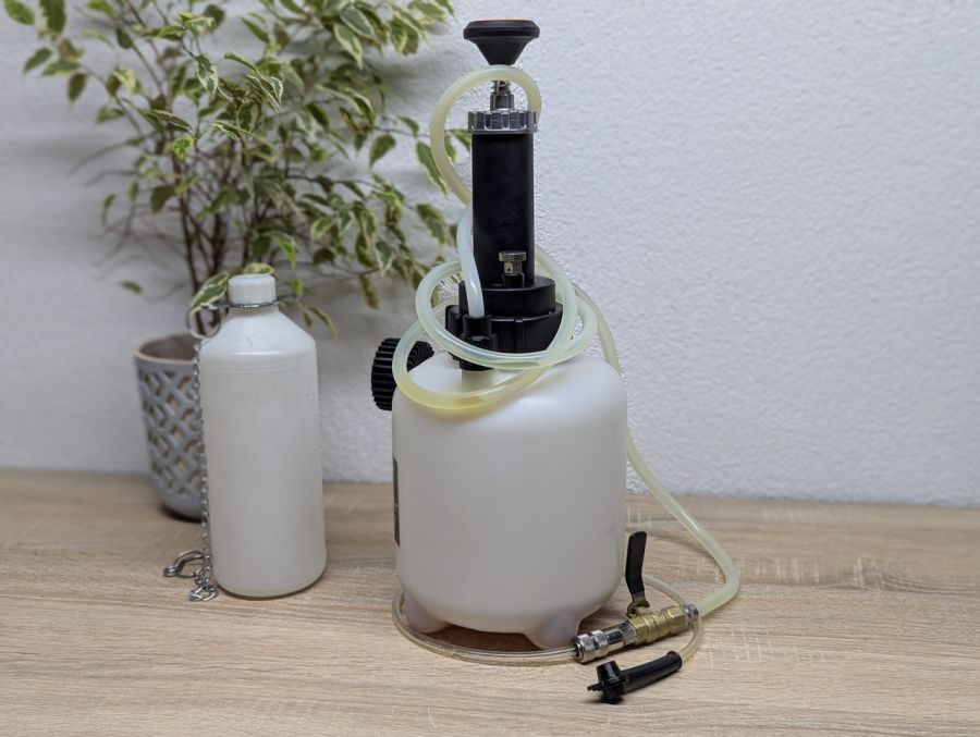 Новий Ручний набір для прокачування гальм SMOTIVE PRO 3L Б\В