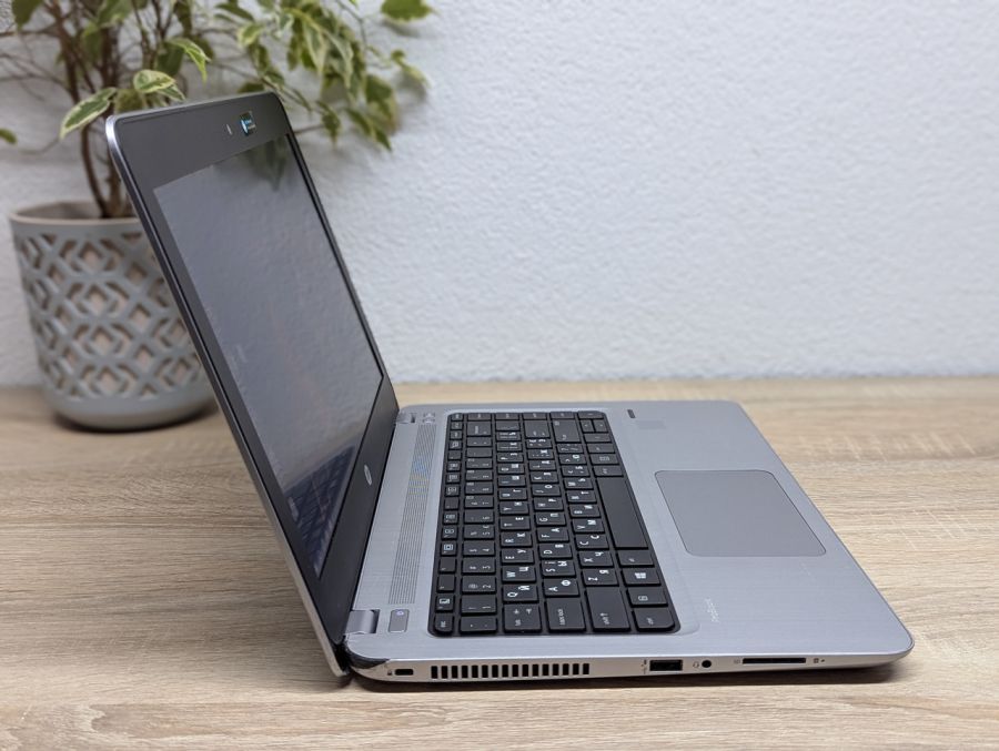 Ноутбук Б/В HP ProBook 440 G4, Intel Core i3-7100U, DDR4 8 GB, SSD 128GB, 14" HD
