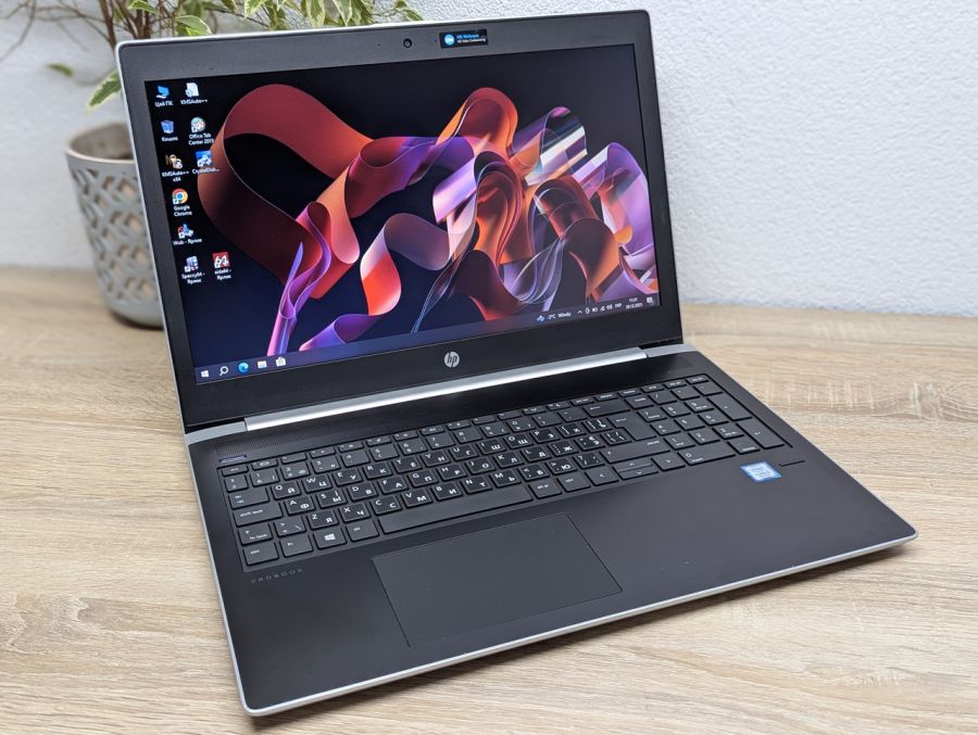 Уцінка! Ноутбук Б/В HP ProBook 450 G5, Intel Core i3-7100U, DDR4 8 GB, SSD 256GB, 15.6" HD