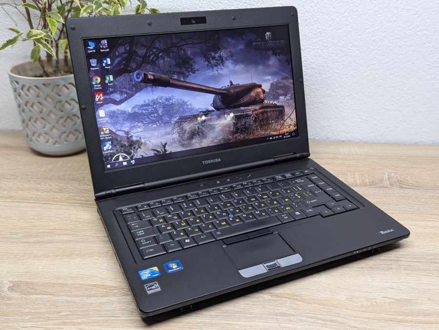 Ноутбук Б/В Toshiba Tecra M11, Intel Core i5-560M, DDR3, SSD 128GB, 14" HD