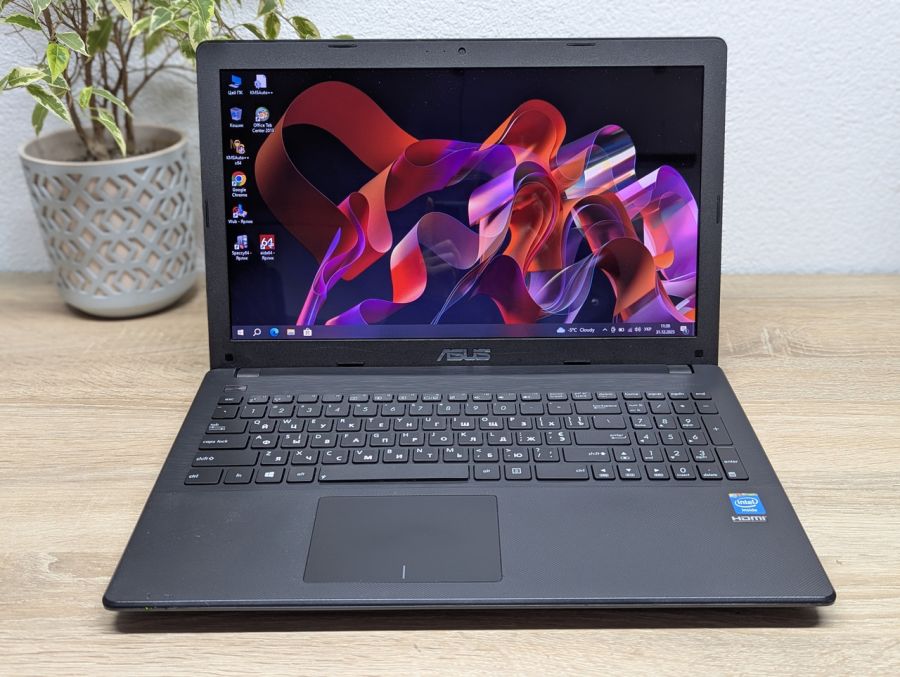 Ноутбук Б/В ASUS X551C, Intel Celeron 1007U, DDR3 4 GB, SSD 128GB, 15.6" HD