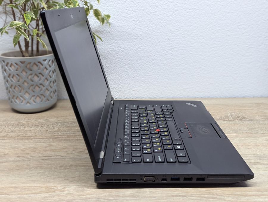 Ноутбук Б/В Lenovo L430, Intel Core i3-2328M, DDR3 8 GB, SSD 128GB, 14" HD Сенсор