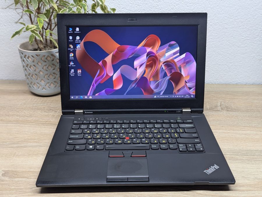 Ноутбук Б/В Lenovo L430, Intel Core i3-2328M, DDR3 8 GB, SSD 128GB, 14" HD Сенсор
