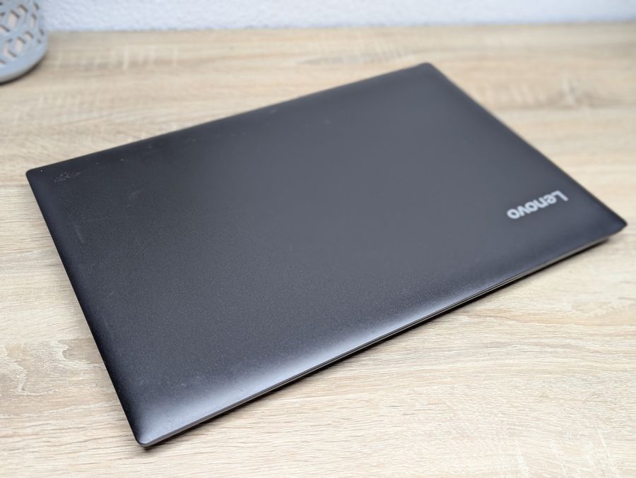 Ноутбук Б/В Lenovo IdeaPad 320-17IKB, Intel Core i5-7200U, DDR4 8 GB, SSD 256GB, 17.3" HD