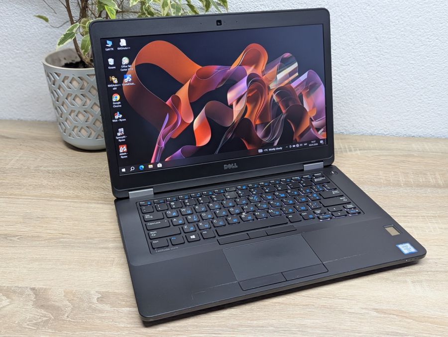 Уцінка! Ноутбук Б/В Dell Latitude E5470, Intel Core i5-6300U, DDR4 8 GB, SSD 128GB, 14" Full HD