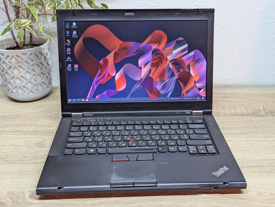 Уцінка! Ноутбук Б/В Lenovo Think Pad T430, Intel Core i5-3230M, DDR3 8 GB, SSD 128GB, 14" HD Сенсор