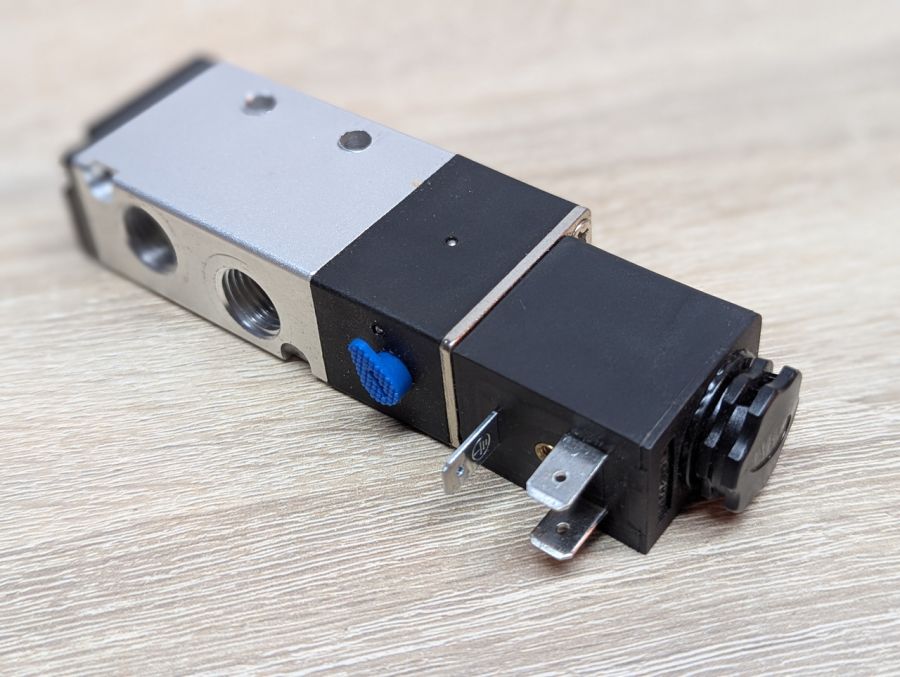 Новий Пневмоклапан електромагнітний 4V210-08 12V Valve [ProductHub SKU Valve]