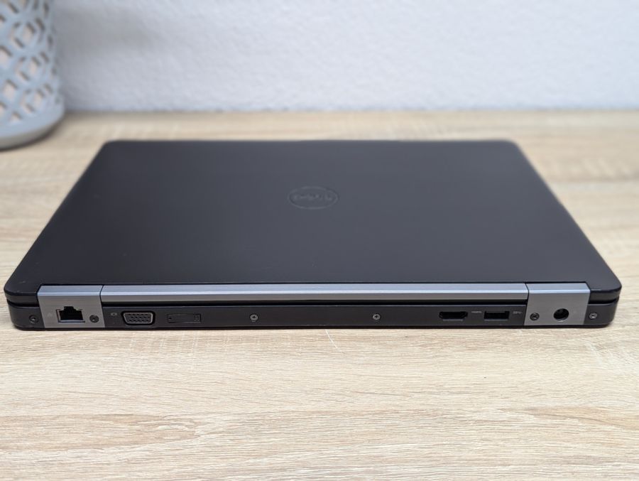 Уцінка! Ноутбук Б/В Dell Latitude E5470, Intel Core i5-6300U, DDR4 8 GB, SSD 128GB, 14" Full HD