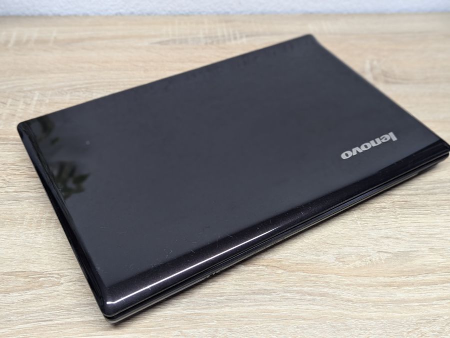 Ноутбук Б/В Lenovo G570, Intel Core i5-2450M, DDR3 8 GB, SSD 128GB, AMD Radeon HD 6300M 1Gb, 15.6" HD