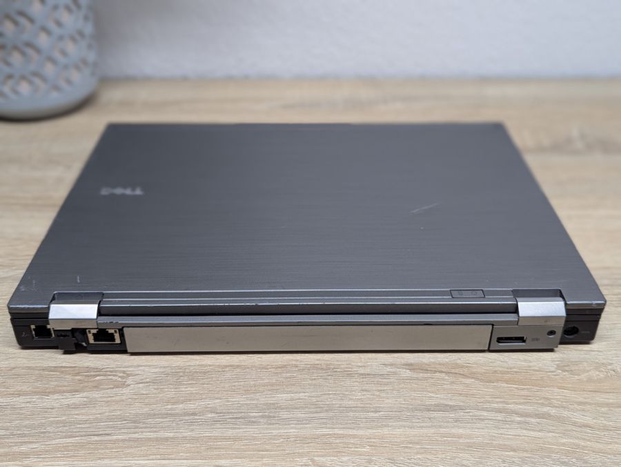 Уцінка! Ноутбук Б/В Dell Latitude E6410, Intel Core i5-560M, DDR3 4 GB, HDD 320GB, 15.6" HD
