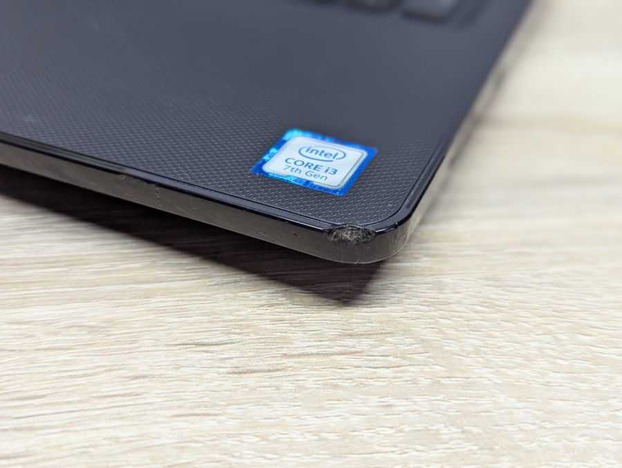 Уцінка! Ноутбук Б/В Dell Vostro 15-3568, Intel Core i3-7100U, DDR4 8 GB, SSD 256GB, 15.6" Full HD
