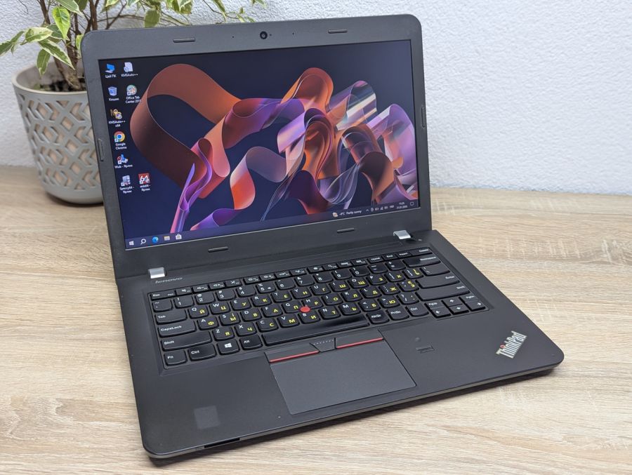 Ноутбук Б/В Lenovo ThinkPad E450, Intel Core i5-5200U, DDR3 8 GB, SSD 128GB, 14" HD