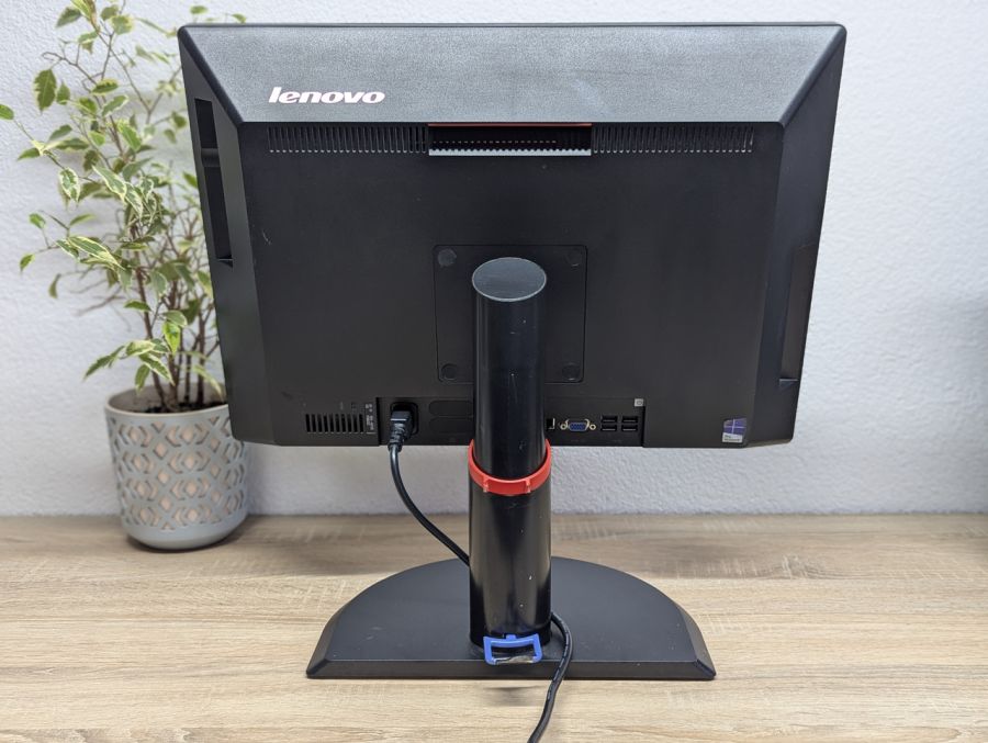 Б/В Моноблок Lenovo ThinkCentre M73z:20 дюйм,Celeron G1820, 8 GB DDR4, Intel HD Graphics, SSD 128Gb