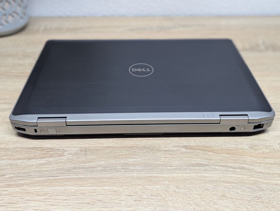 Ноутбук Б/В Dell Latitude E6430, Intel Core i7-3740QM, DDR3 8 GB, SSD 256GB, NVIDIA NVS 5200M 1Gb, 15.6"