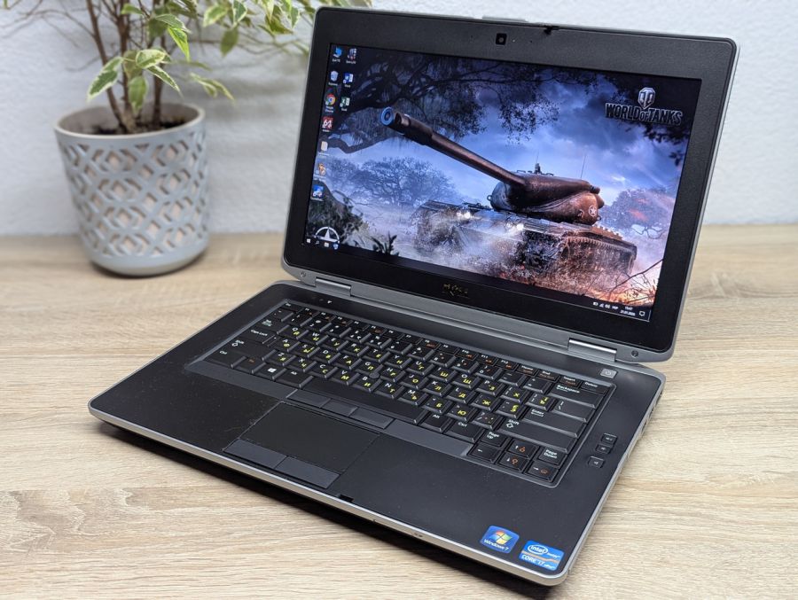 Ноутбук Б/В Dell Latitude E6430, Intel Core i7-3740QM, DDR3 8 GB, SSD 256GB, NVIDIA NVS 5200M 1Gb, 15.6"