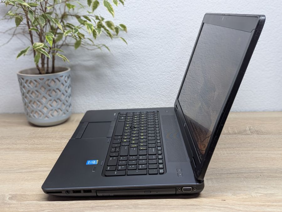 Уцінка! Ноутбук Б/В HP ZBook, Intel Core i7-4700MQ, DDR3, SSD 256GB, NVIDIA Quadro K3100M, 17" Full HD