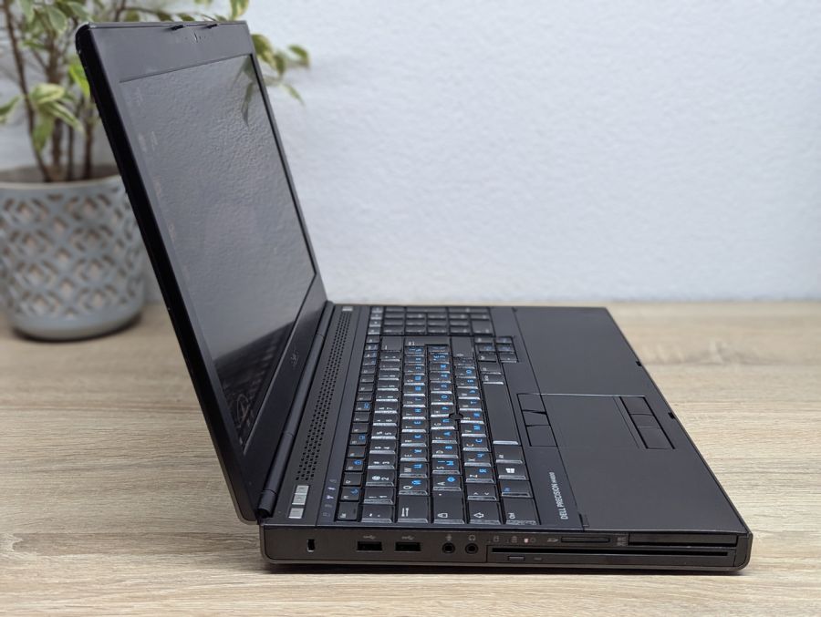 Ноутбук Б/В Dell Precision M4800, Intel Core i7-4810MQ, DDR3 16 GB, SSD 256GB, NVIDIA Quadro K2100M 2Gb, 15" Full HD