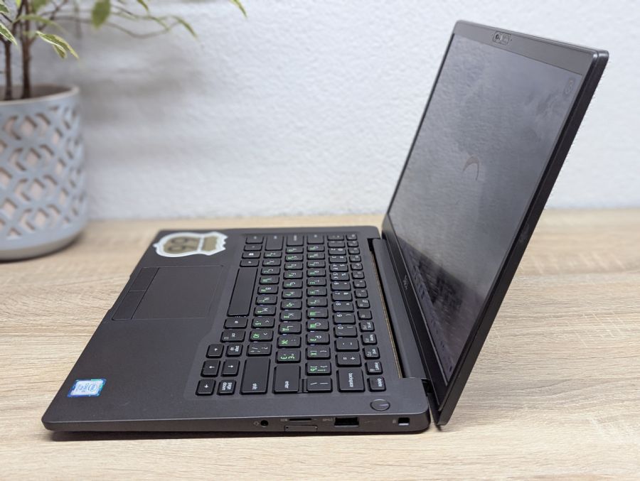 Ноутбук Б/В Dell Latitude 7400, Intel Core i5-8365U, DDR4 8 GB, SSD 256GB, 14" Full HD