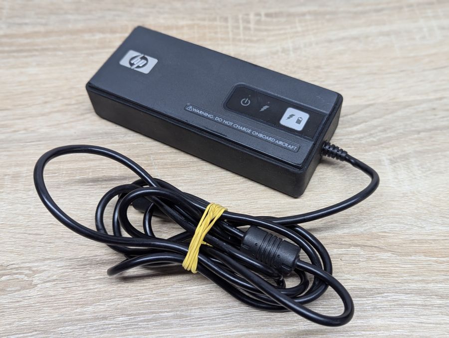 Б/В Б\В Блок живлення HP 65W 7.4x5.0