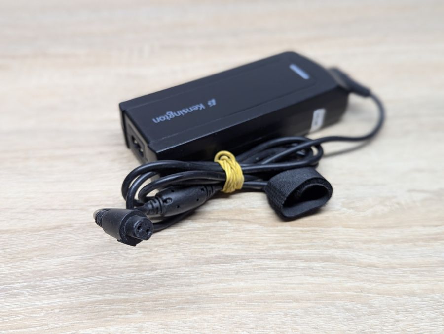 Б/В Блок живлення Kensington Wall Laptop Power Charger with USB Power Port 90W