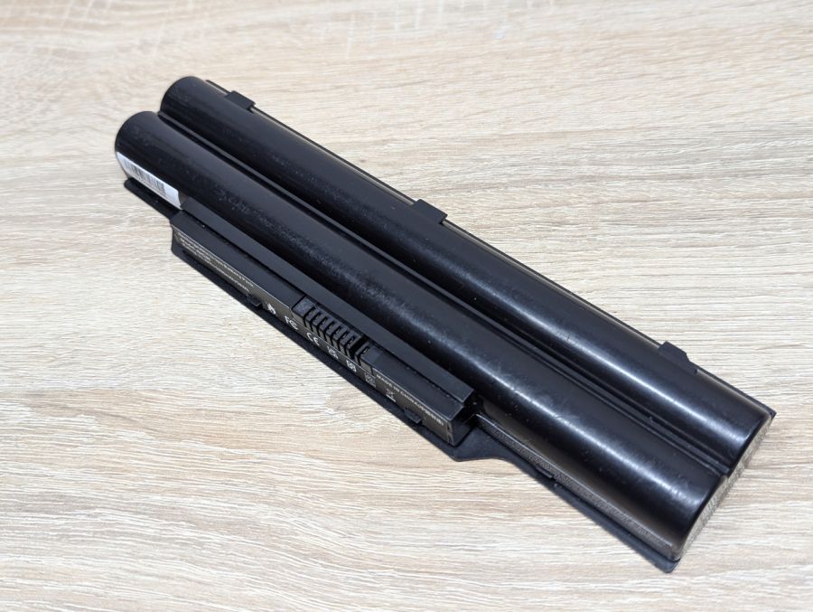 Б/В Акумуляторна батарея Fujitsu AH530