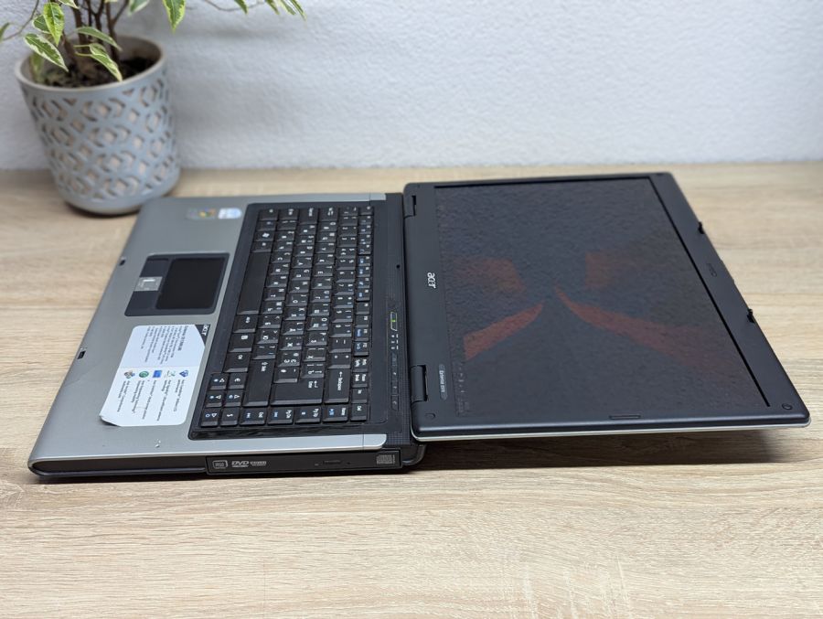 Уцінка! Ноутбук Б/В Acer Extensa 5510, Intel Core 2 Duo T5500, DDR2 4 GB, SSD 128GB, Intel Mobile 945 Express Chipset Family, 15.6"